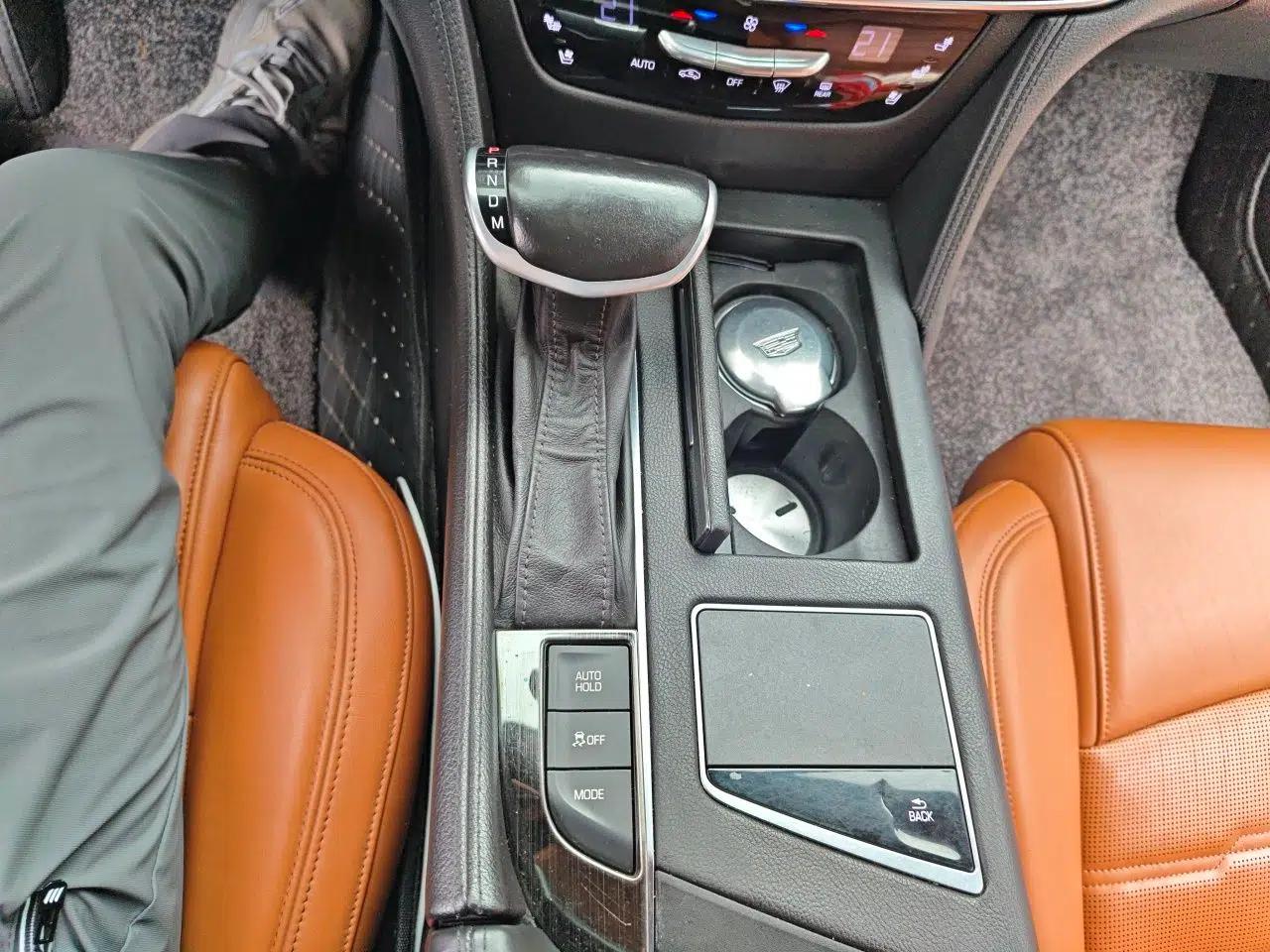 Cadillac CT6 2016 28T Leading Model — миниатюра 14