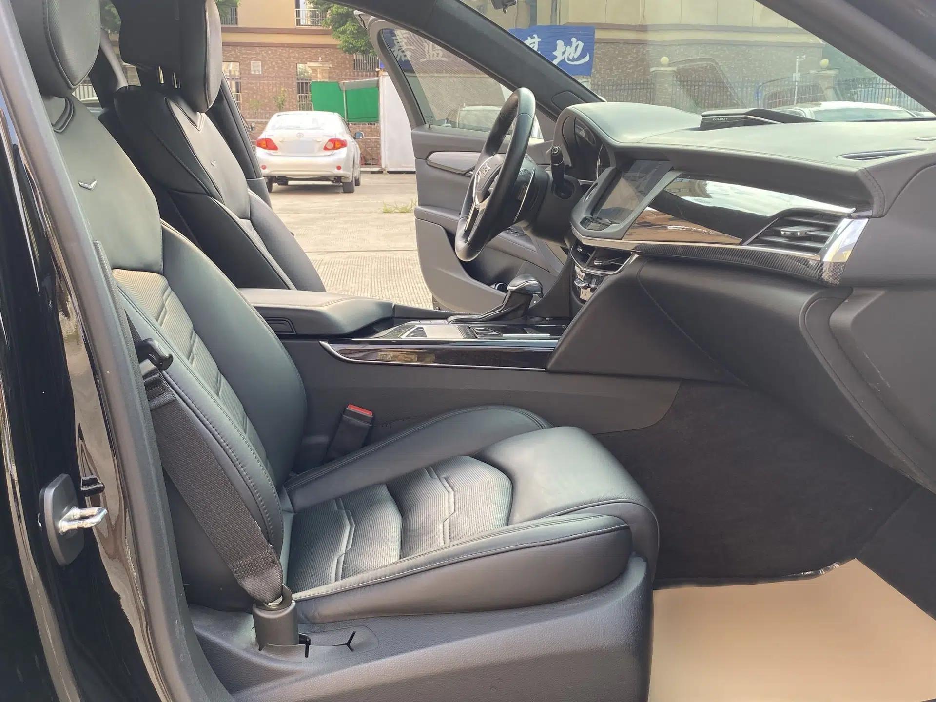 Cadillac CT6 2017 28T Platinum Edition — миниатюра 20