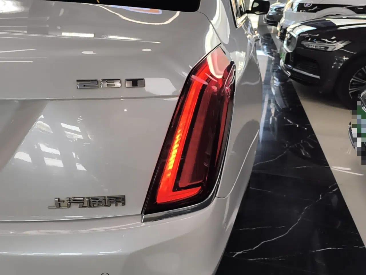 Cadillac CT6 2017 28T Premier Model — миниатюра 9