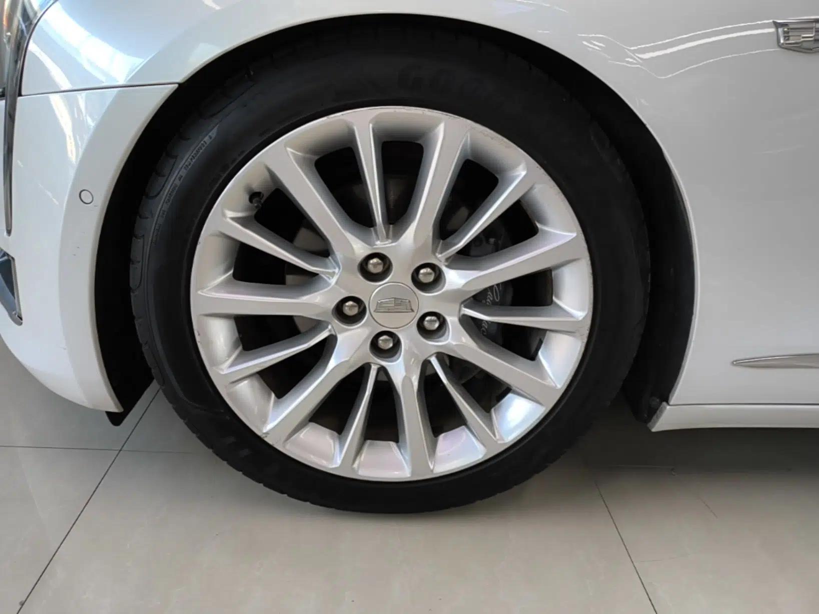 Cadillac CT6 2017 28T Premier Model — миниатюра 10