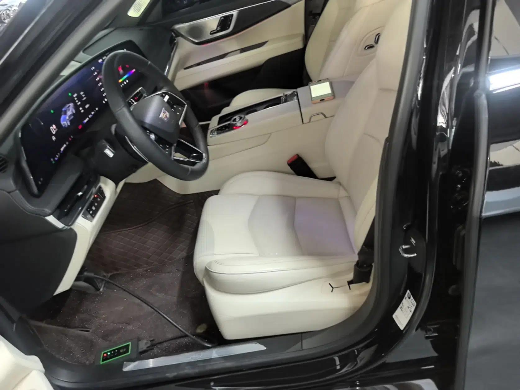 Cadillac CT6 2023 28T Luxury Version — миниатюра 22