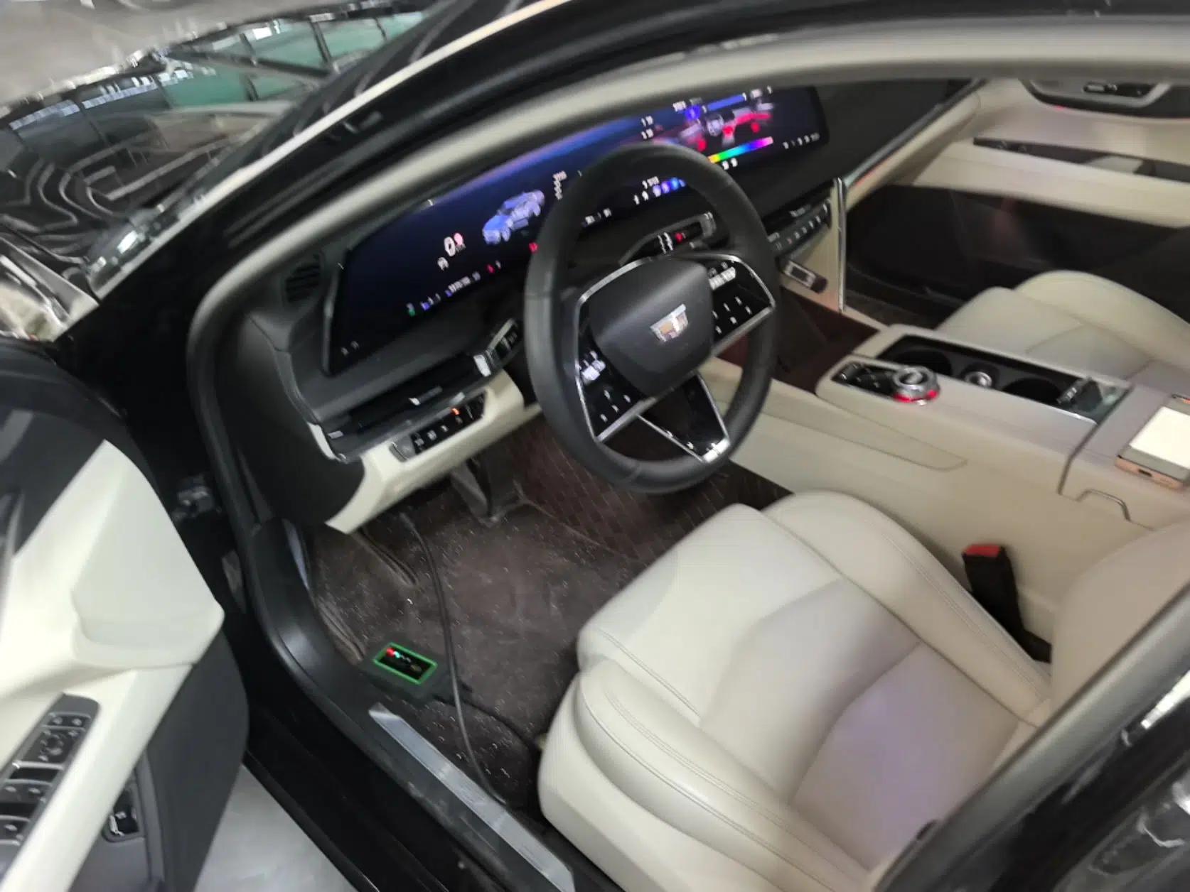 Cadillac CT6 2023 28T Luxury Version — миниатюра 23