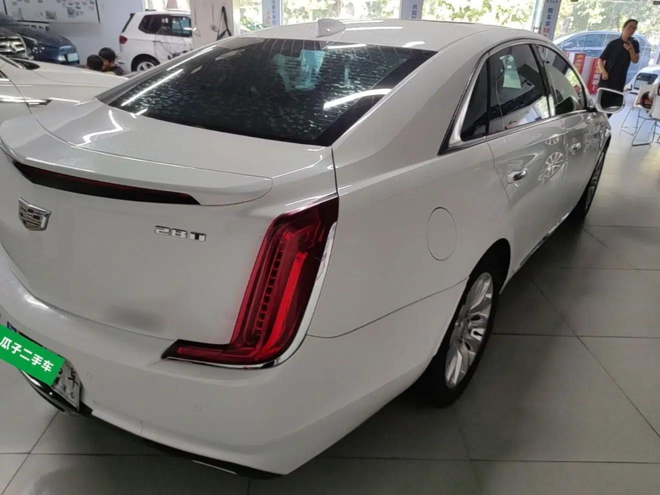 Cadillac XTS 2018 28T Elite Edition — миниатюра 6