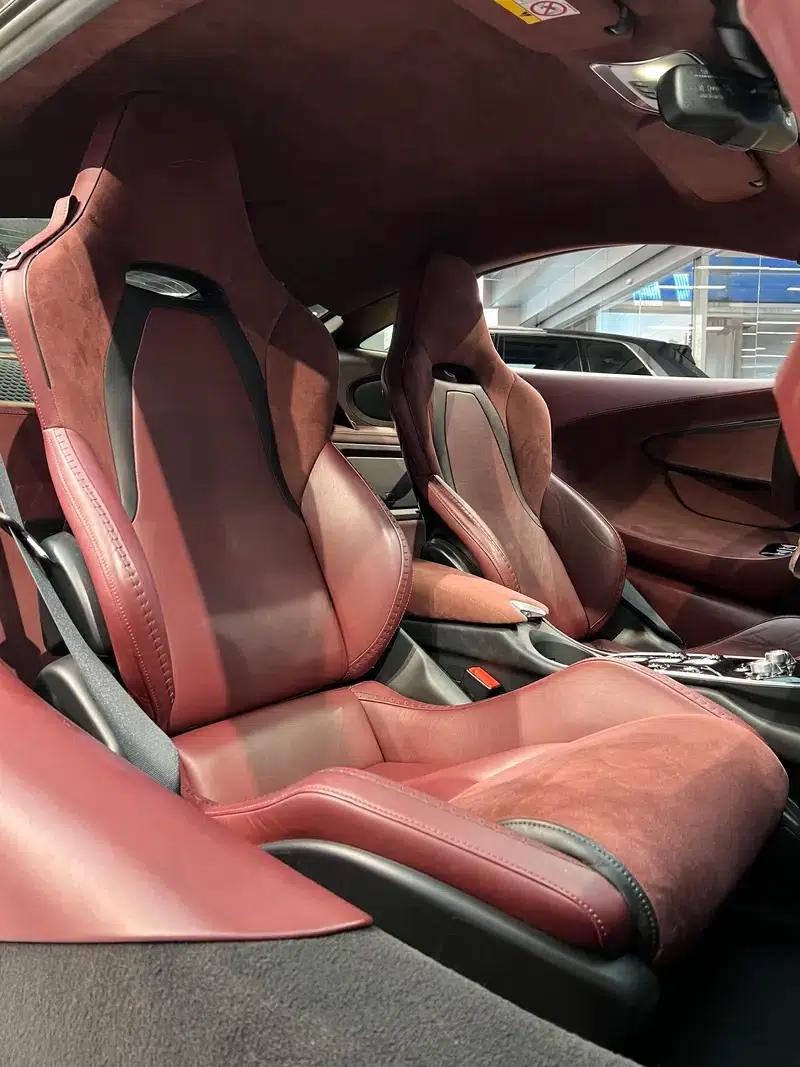 2022 McLaren GT 4.0T Automatic Rear-Wheel Drive 2-Seat Factory Custom Edition — миниатюра 12