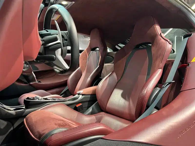 2022 McLaren GT 4.0T Automatic Rear-Wheel Drive 2-Seat Factory Custom Edition — миниатюра 10