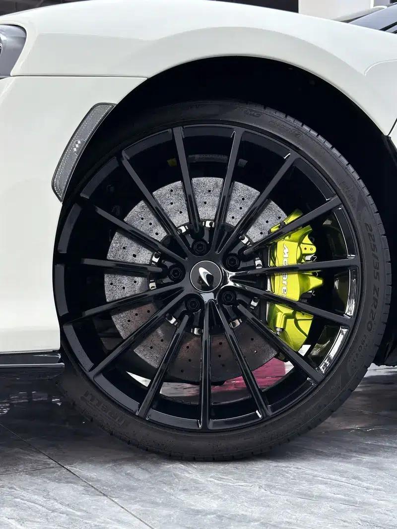2022 McLaren GT 4.0T Automatic Rear-Wheel Drive 2-Seat Factory Custom Edition — миниатюра 17