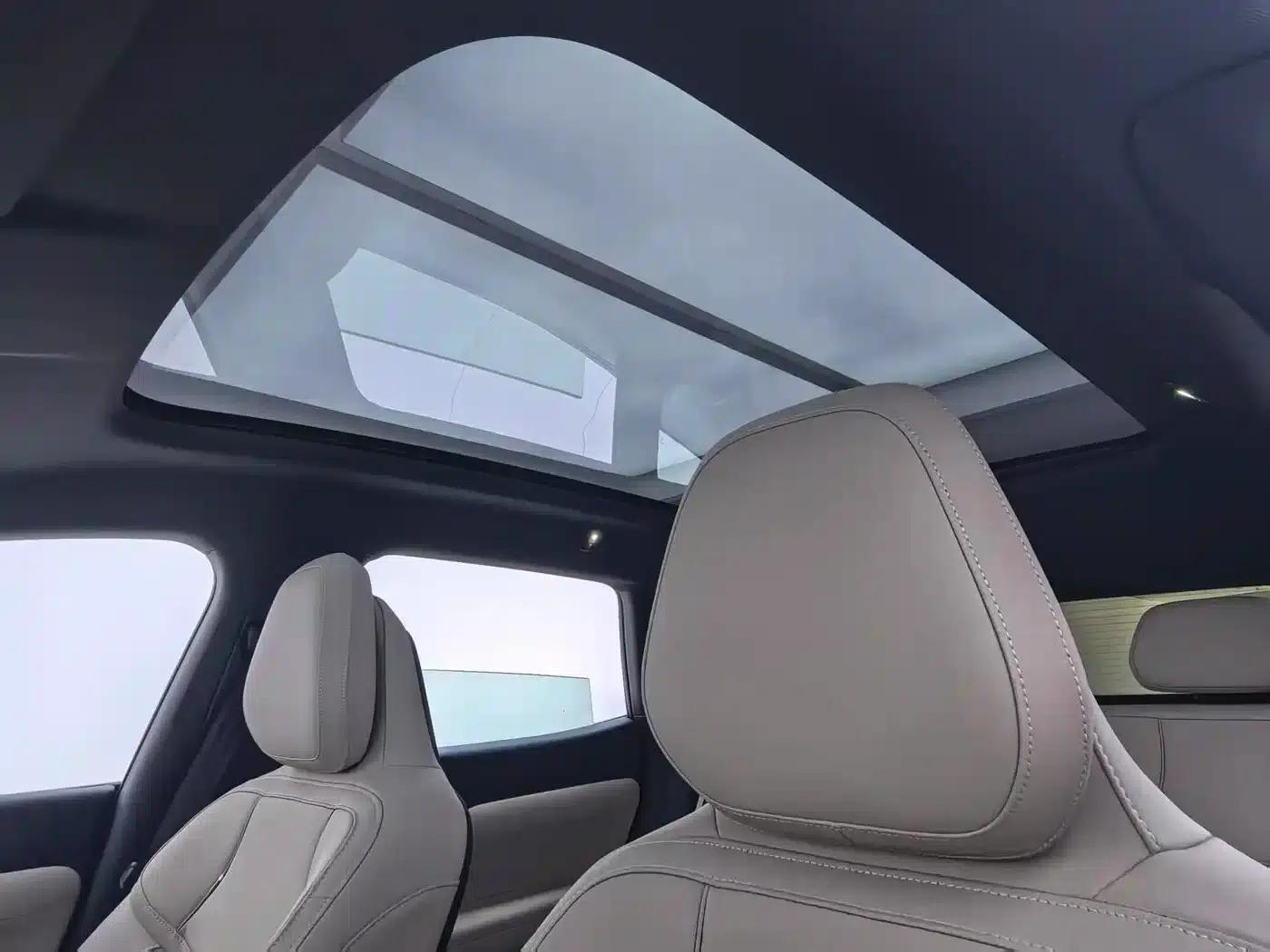 2026 Volvo XC70 Plug-in Hybrid, All-Wheel Drive, Long Range Core — миниатюра 21