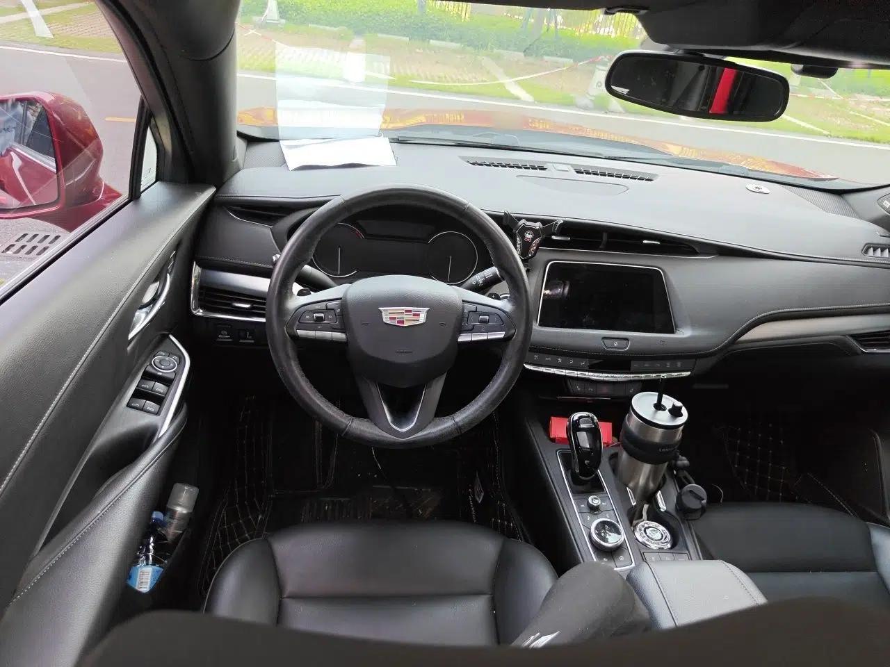 Cadillac XT4 2021 28T Two-Wheel Drive Leading Version — миниатюра 10