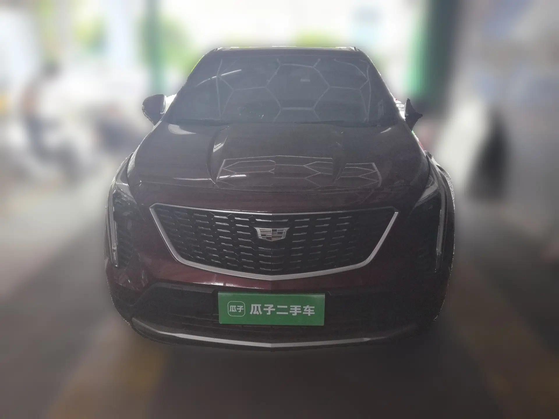 Cadillac XT4 2018 28T Two-Wheel-Drive Luxury Model — миниатюра 2