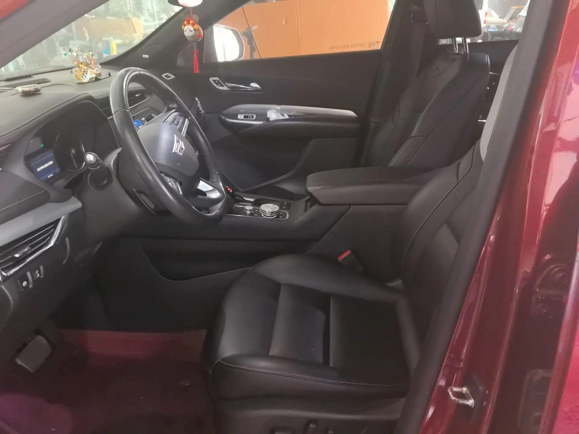Cadillac XT4 2018 28T Two-Wheel-Drive Luxury Model — миниатюра 15