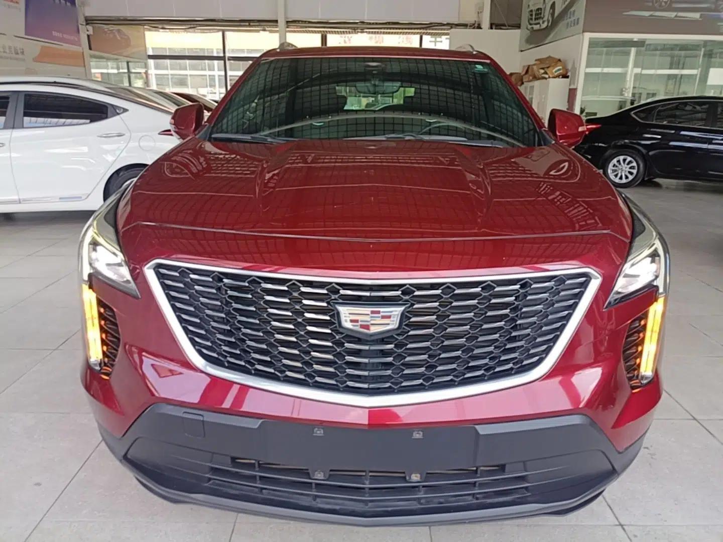 Cadillac XT4 2018 28T Two-Wheel Drive Tech Version — миниатюра 2
