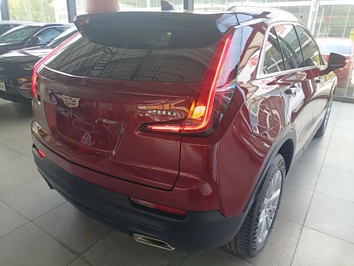 Cadillac XT4 2018 28T Two-Wheel Drive Tech Version — миниатюра 6