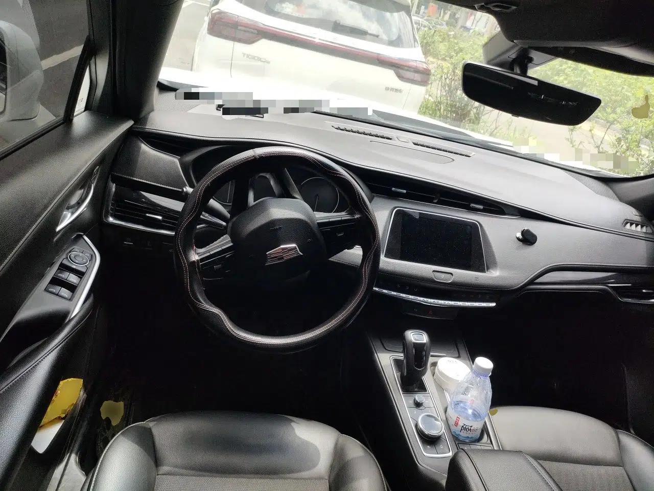 Cadillac XT4 2018 28T Two-Wheel Drive Tech Version — миниатюра 10
