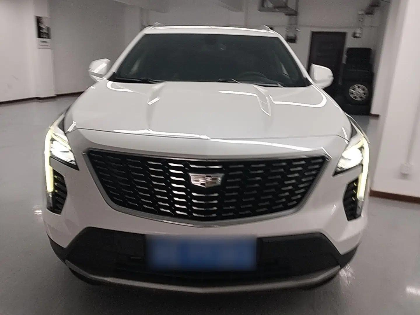 Cadillac XT4 2021 28T Two-Wheel Drive Leading Version — миниатюра 2