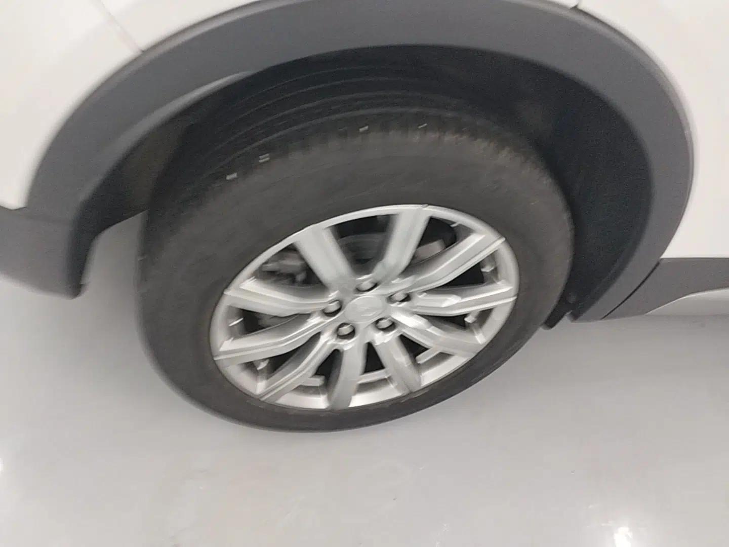 Cadillac XT4 2021 28T Two-Wheel Drive Leading Version — миниатюра 11