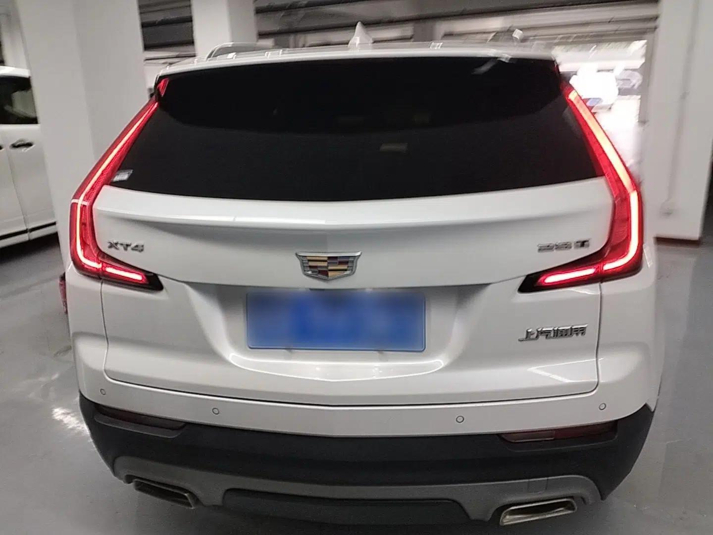 Cadillac XT4 2021 28T Two-Wheel Drive Leading Version — миниатюра 5