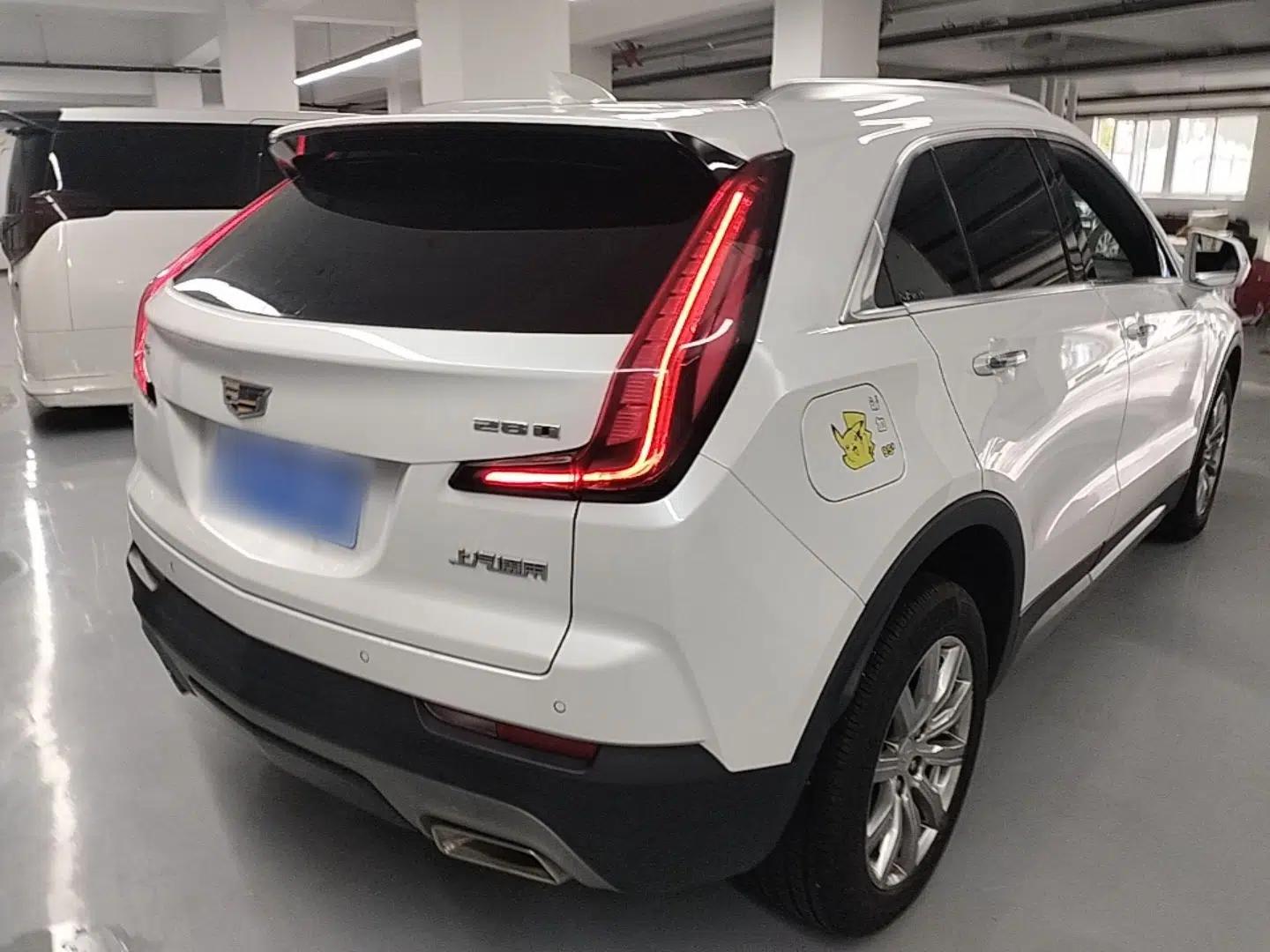Cadillac XT4 2021 28T Two-Wheel Drive Leading Version — миниатюра 6