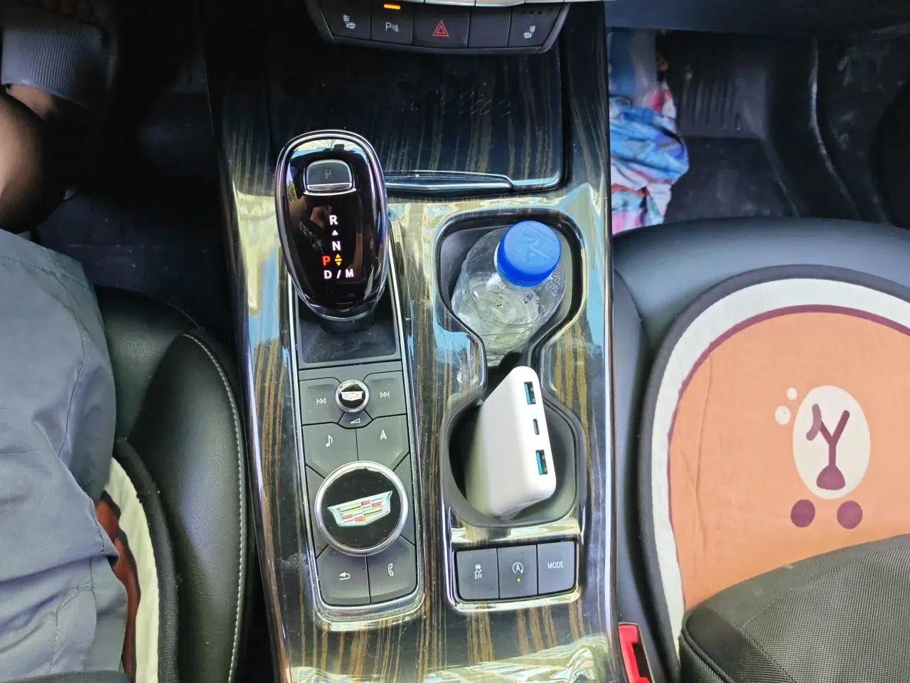 Cadillac XT4 2020 Revised Version 28T Two-Wheel Drive Leading Edition — миниатюра 14