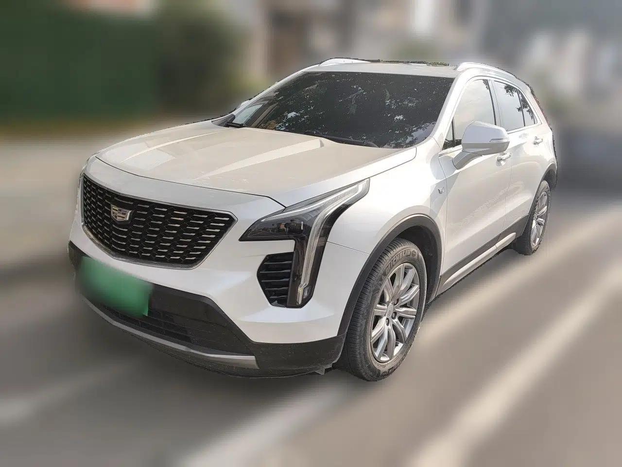 Cadillac XT4 2018 28T Two-Wheel Drive Leading Version — миниатюра 1