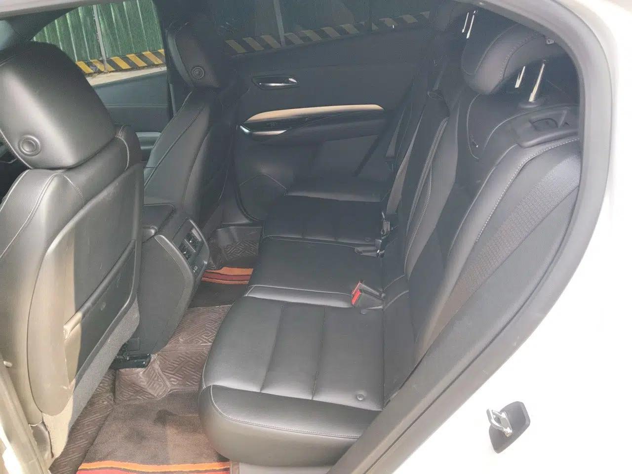 Cadillac XT4 2018 28T Two-Wheel Drive Leading Version — миниатюра 17