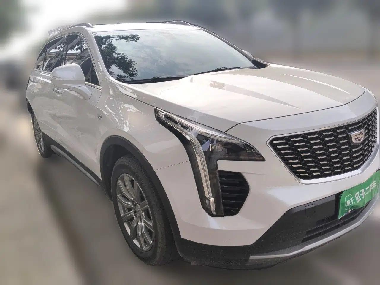 Cadillac XT4 2018 28T Two-Wheel Drive Leading Version — миниатюра 3