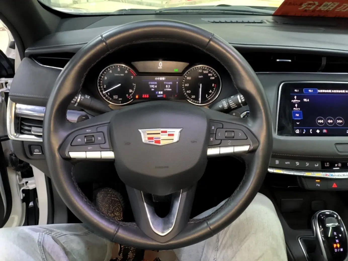 Cadillac XT4 2020 Revised Version 28T Two-Wheel Drive Tech Edition — миниатюра 13