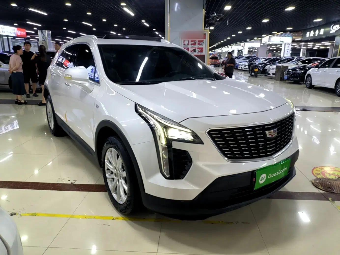 Cadillac XT4 2020 Revised Version 28T Two-Wheel Drive Tech Edition — миниатюра 3