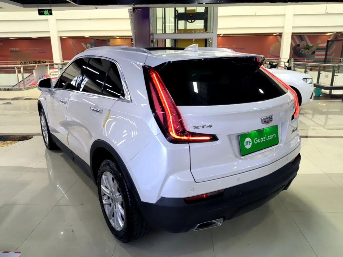 Cadillac XT4 2020 Revised Version 28T Two-Wheel Drive Tech Edition — миниатюра 4