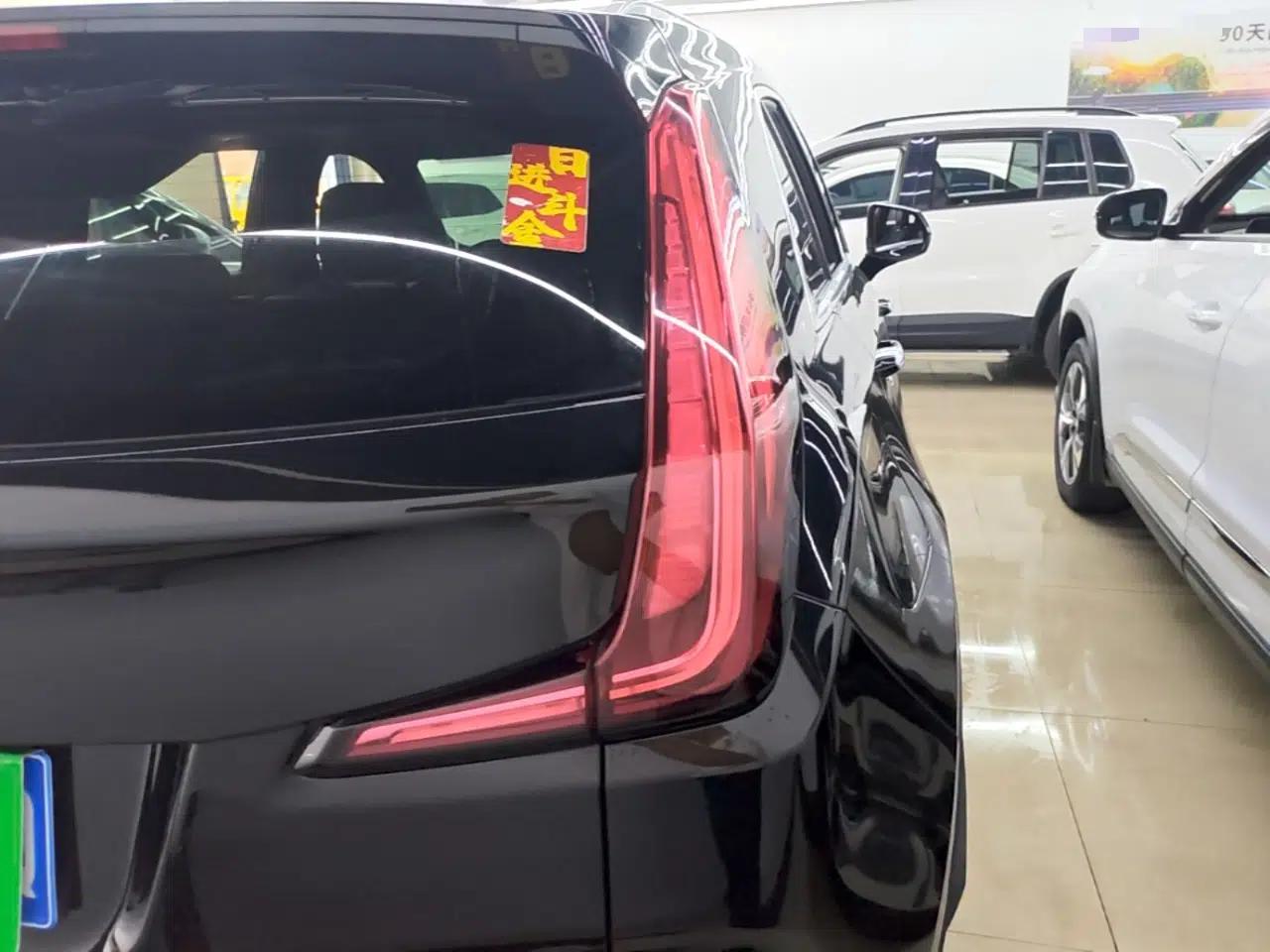 Cadillac XT4 2021 28T Two-Wheel Drive Leading Version — миниатюра 9