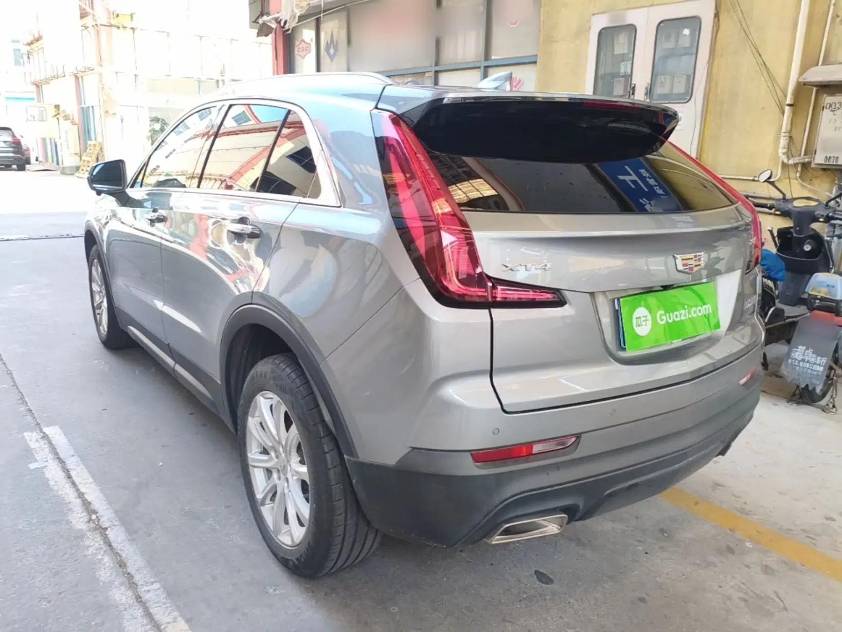 Cadillac XT4 2022 28T Two-Wheel Drive Fashion Edition — миниатюра 4