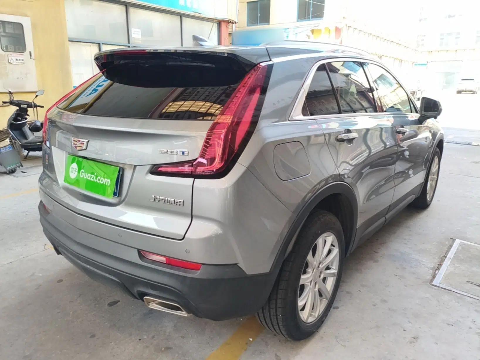 Cadillac XT4 2022 28T Two-Wheel Drive Fashion Edition — миниатюра 6