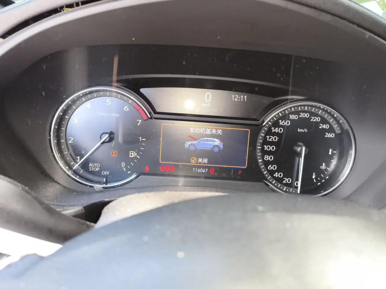 Cadillac XT4 2018 28T Two-Wheel Drive Leading Version — миниатюра 11