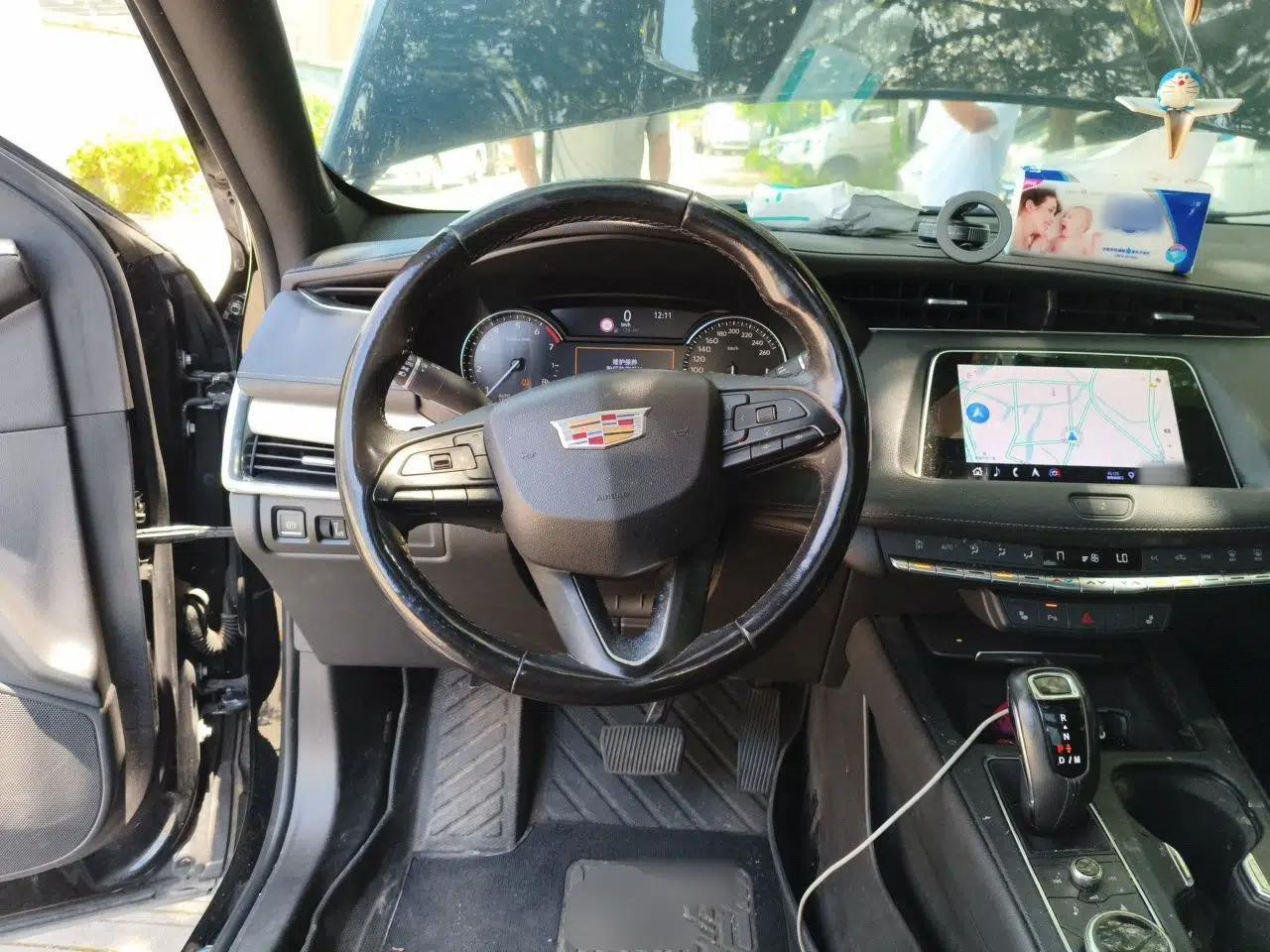 Cadillac XT4 2018 28T Two-Wheel Drive Leading Version — миниатюра 10