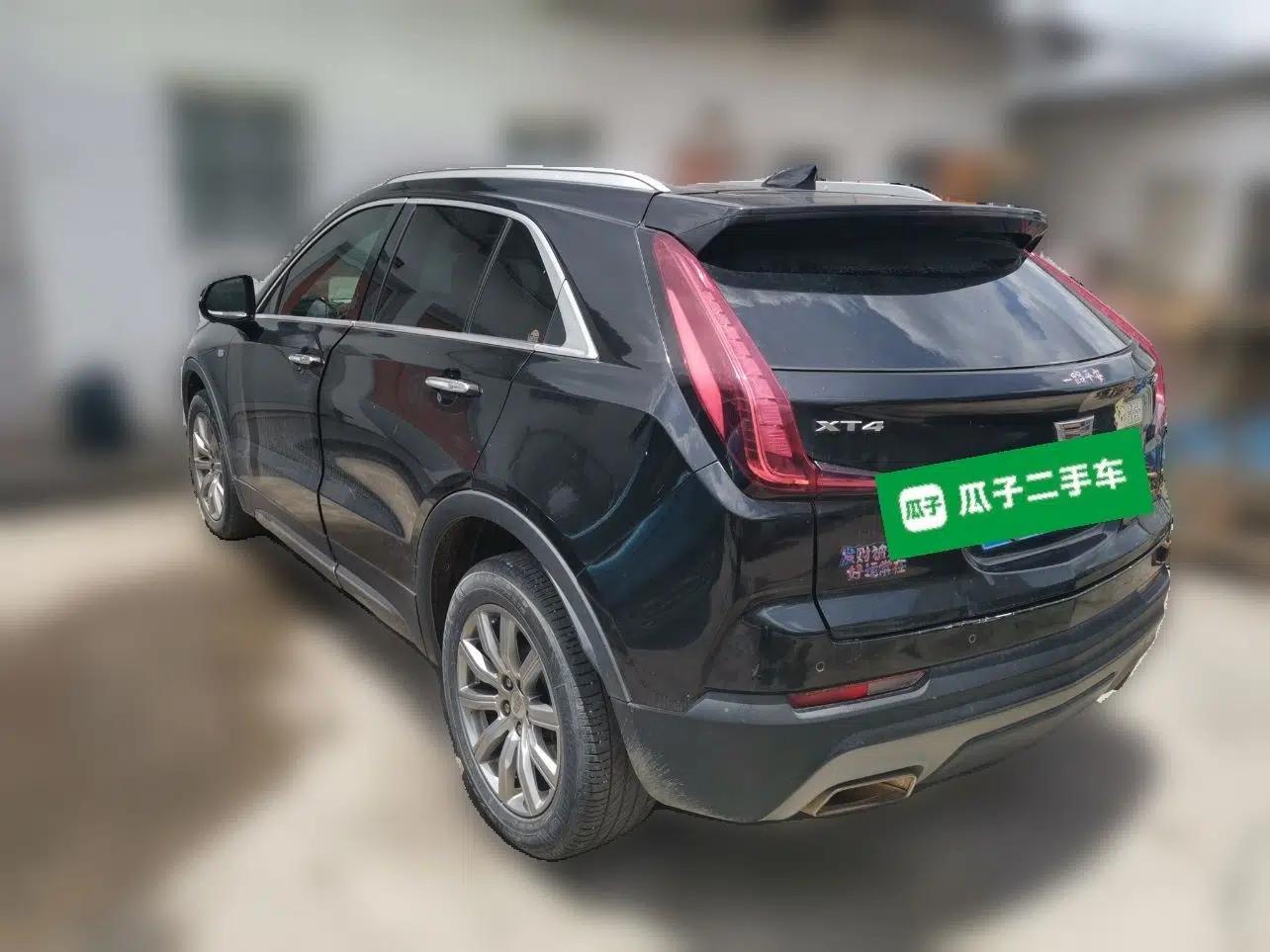 Cadillac XT4 2018 28T Two-Wheel-Drive Luxury Model — миниатюра 4