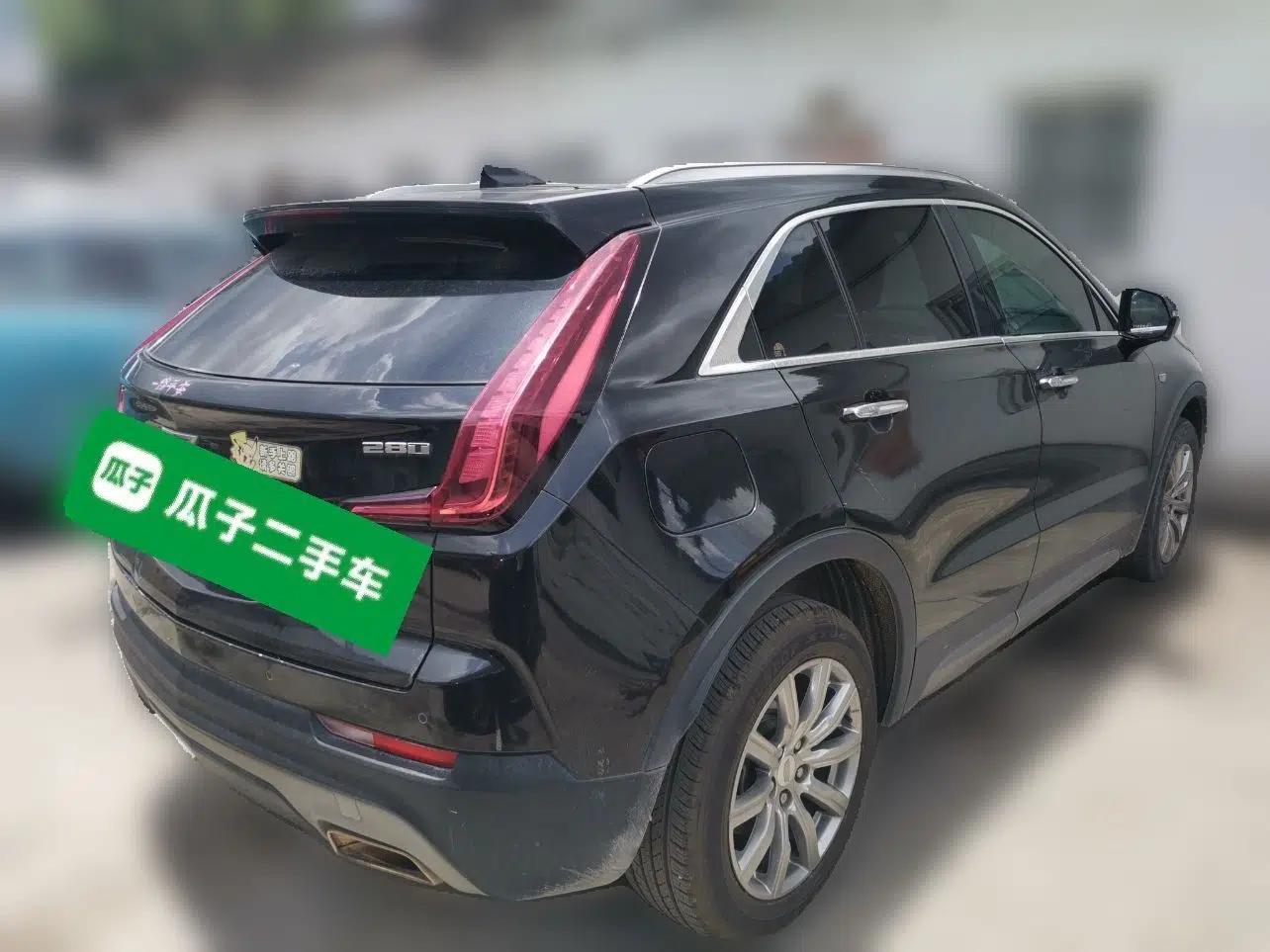 Cadillac XT4 2018 28T Two-Wheel-Drive Luxury Model — миниатюра 6