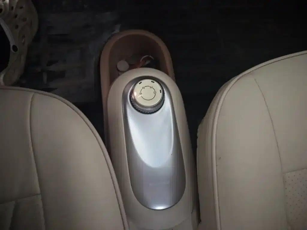 Hongguang MINIEV 2025 Fourth Generation Four-Door Premium+ Edition — миниатюра 10