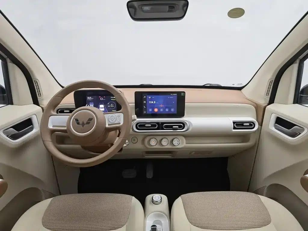 Hongguang MINIEV 2024 Third Generation 215km/h Advanced Edition — миниатюра 5