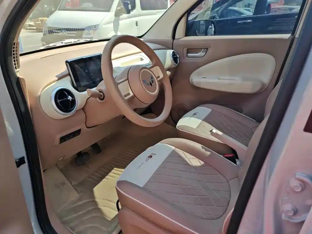 Hongguang MINIEV 2025 Fourth Generation Four-Door Advanced Model — миниатюра 2
