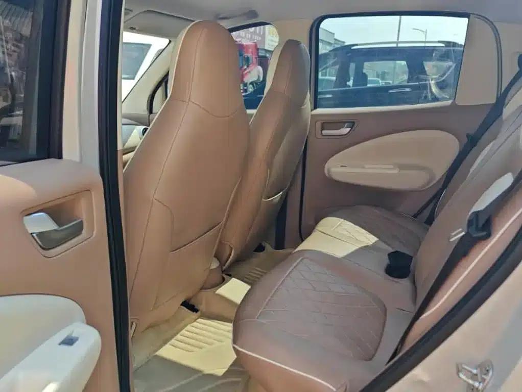 Hongguang MINIEV 2025 Fourth Generation Four-Door Advanced Model — миниатюра 3