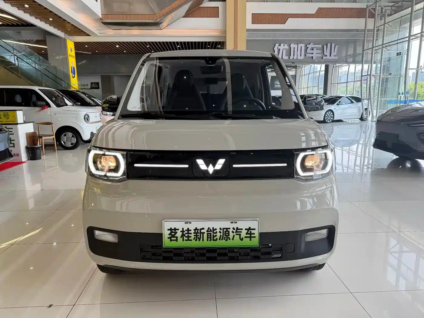 Hongguang MINIEV 2022 Macaron Premium Edition (Lithium Iron Phosphate) — миниатюра 2