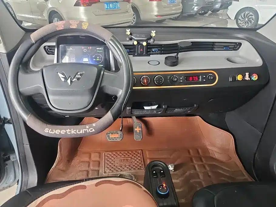 Hongguang MINIEV 2020 Model, Comfort Edition, Lithium Iron Phosphate — миниатюра 12