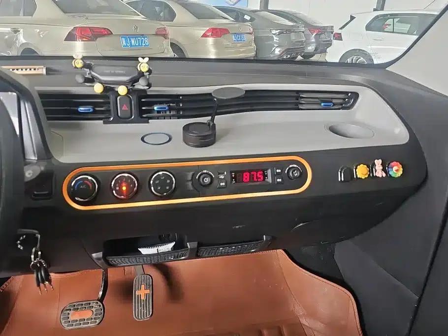 Hongguang MINIEV 2020 Model, Comfort Edition, Lithium Iron Phosphate — миниатюра 13