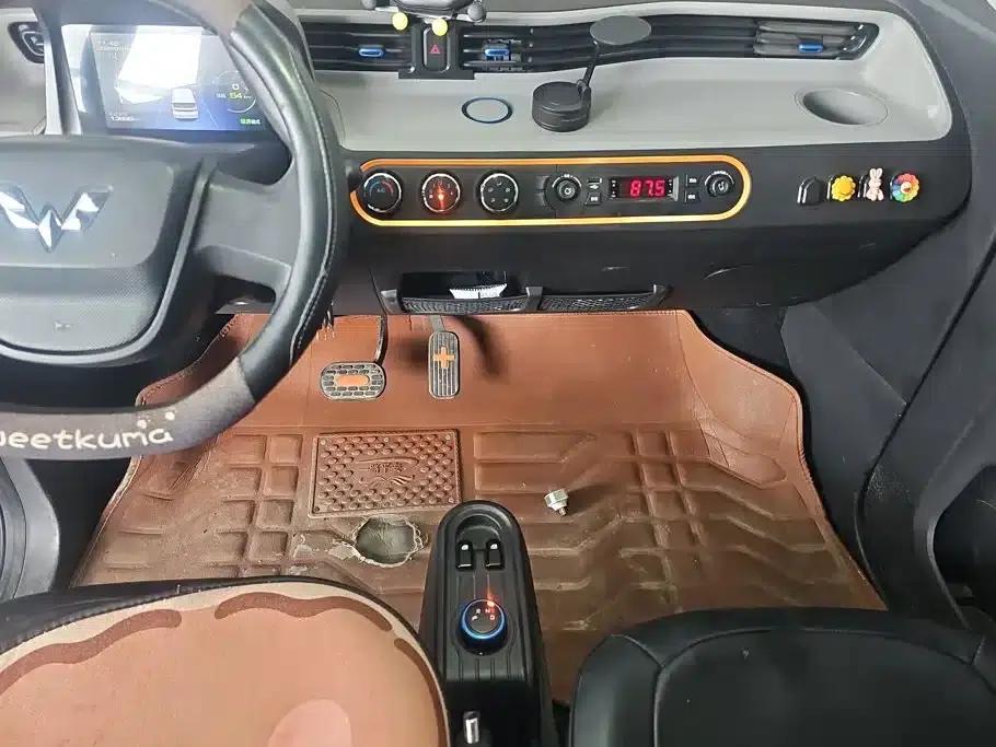 Hongguang MINIEV 2020 Model, Comfort Edition, Lithium Iron Phosphate — миниатюра 16