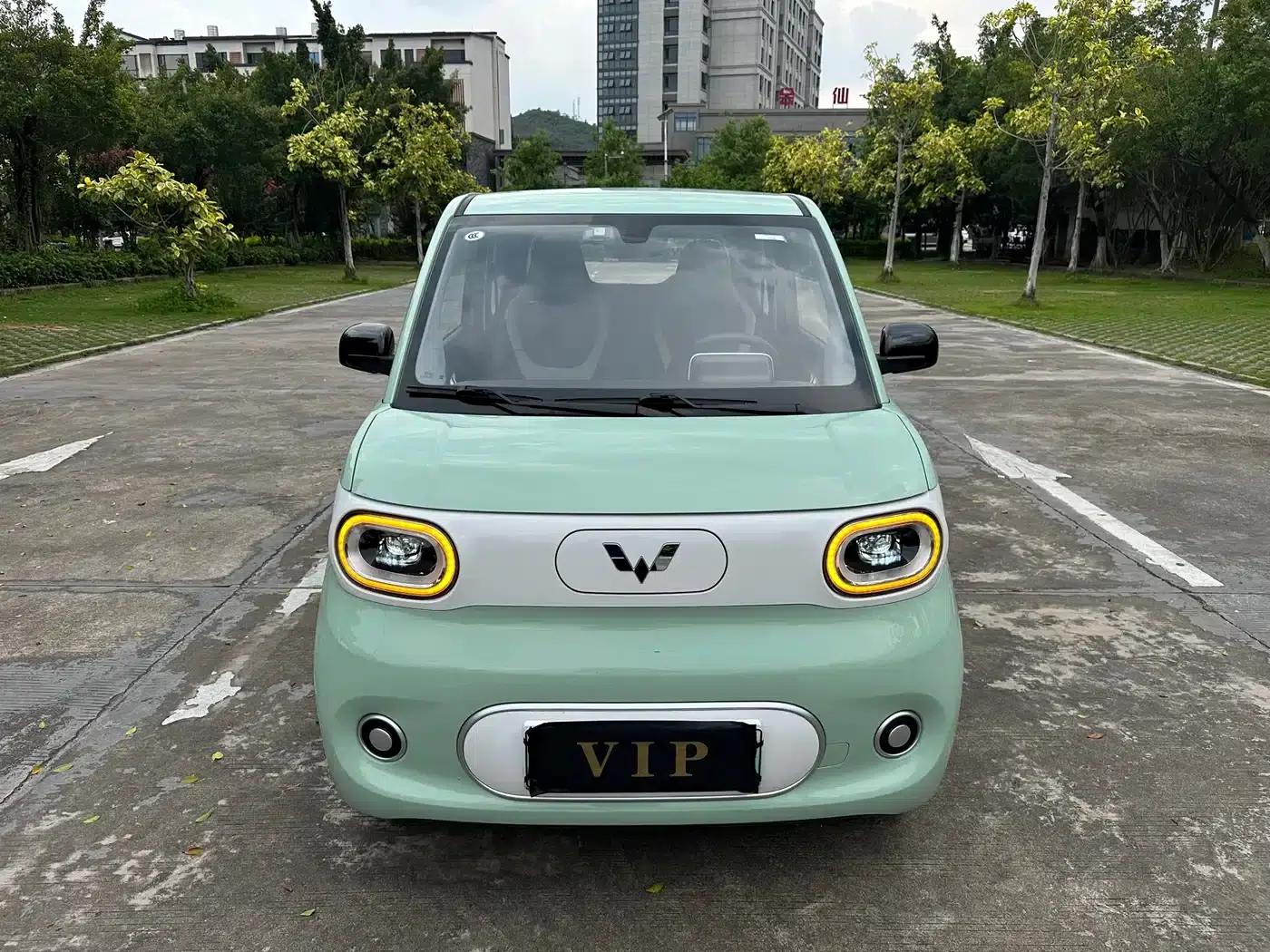 Hongguang MINIEV 2024 Third Generation 215km/h Youth Edition — миниатюра 2