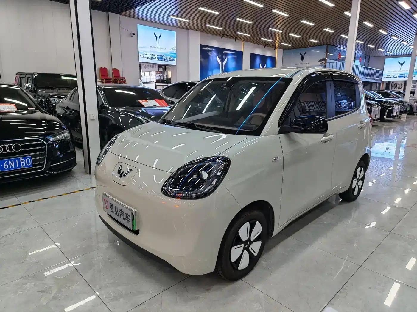 Hongguang MINIEV 2025 Fourth Generation Four-Door Premium Edition — миниатюра 1