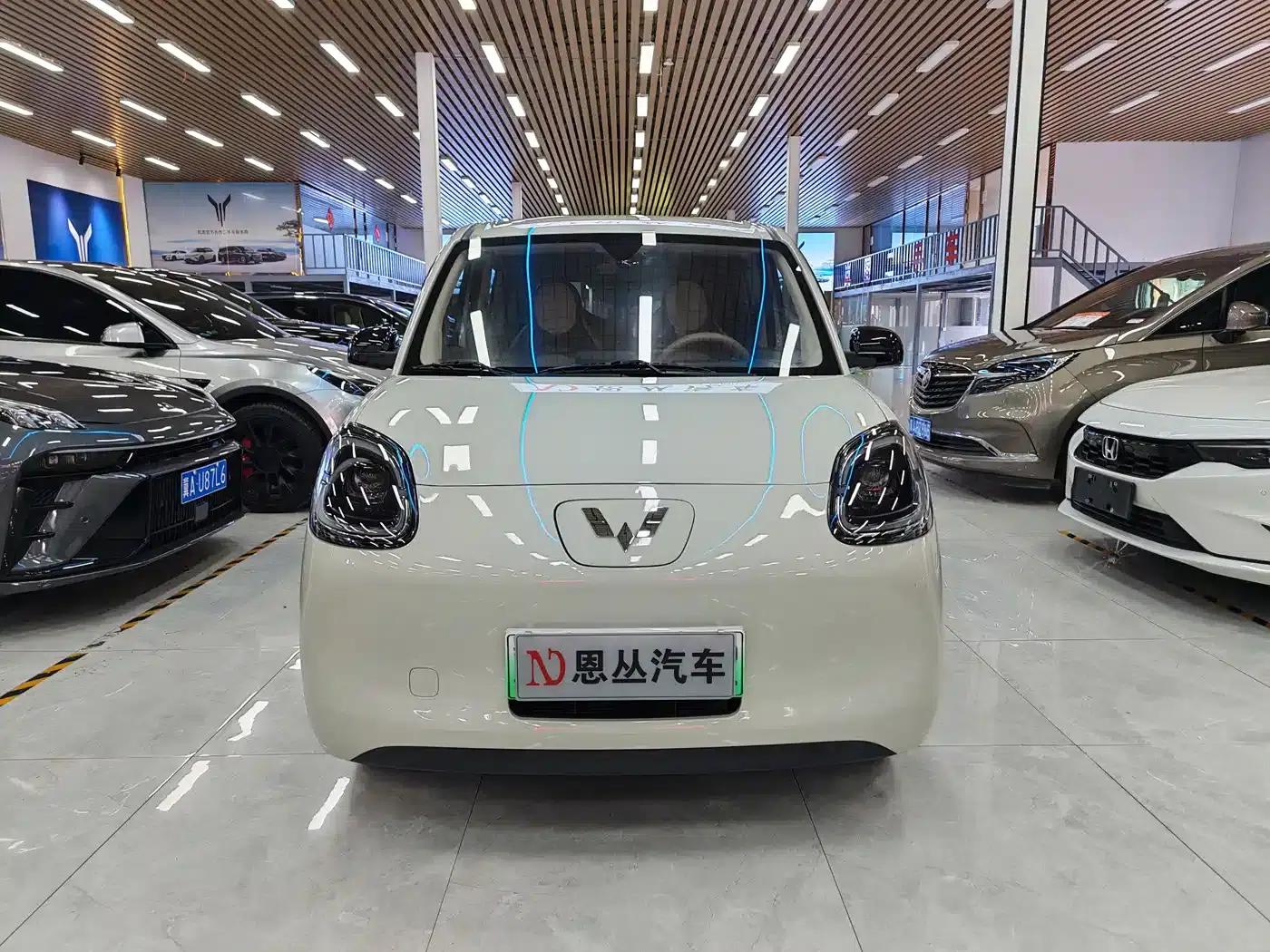 Hongguang MINIEV 2025 Fourth Generation Four-Door Premium Edition — миниатюра 2