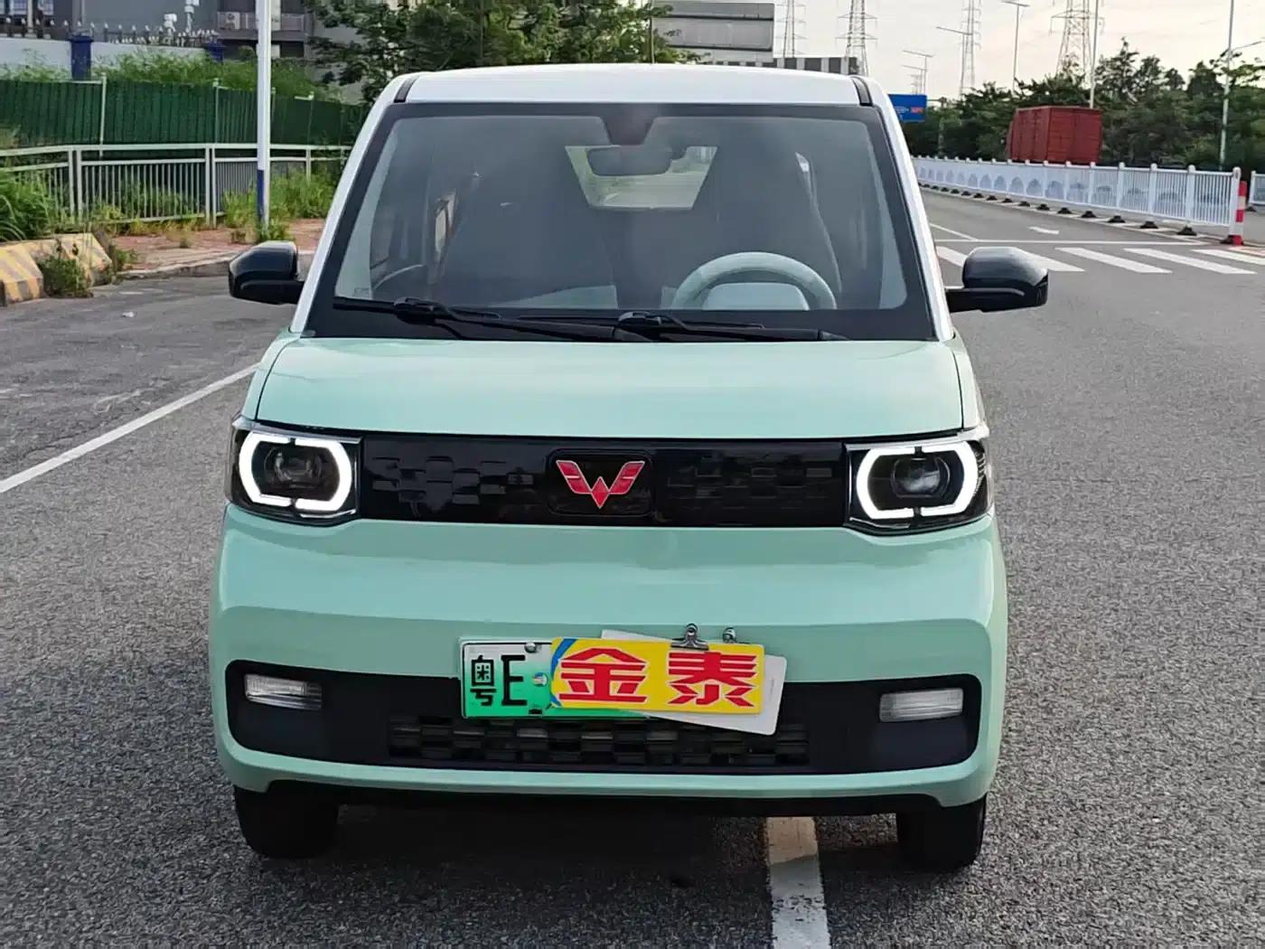 Hongguang MINIEV 2021 Macaron Sandwich Edition, 170km/h, Ternary Lithium Battery — миниатюра 1