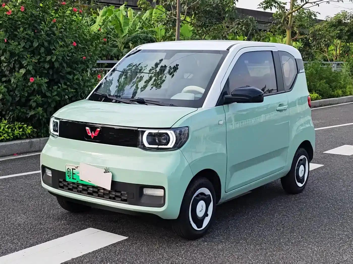 Hongguang MINIEV 2021 Macaron Sandwich Edition, 170km/h, Ternary Lithium Battery — миниатюра 2