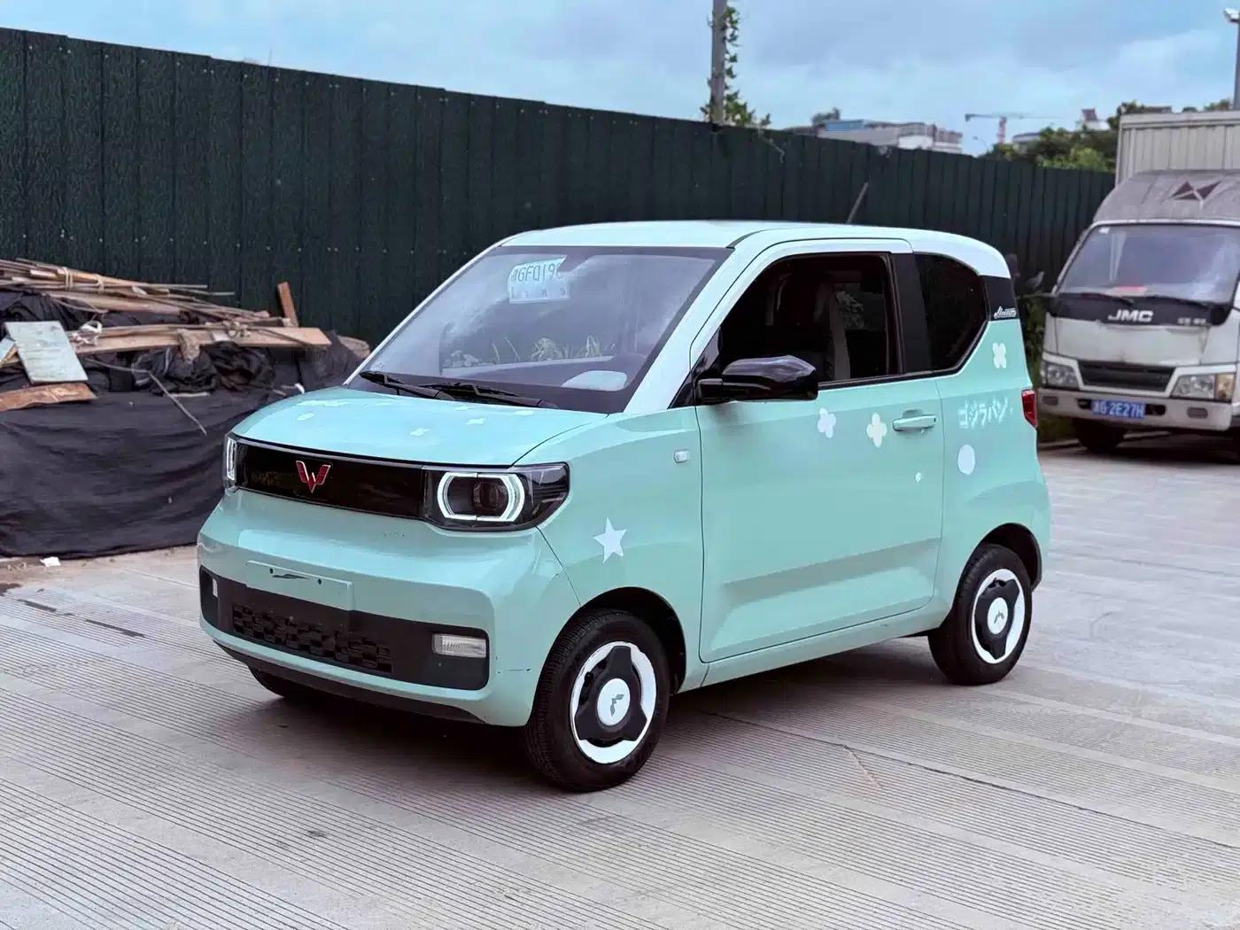 Hongguang MINIEV 2021 Macaron Sandwich Edition 120km Ternary Lithium Battery — миниатюра 1