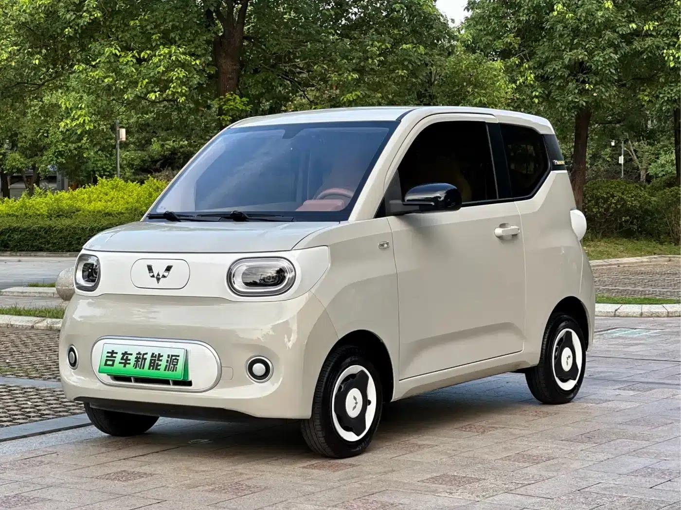 Hongguang MINIEV 2024 Third Generation 215km/h Youth Edition — миниатюра 1